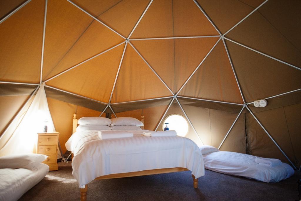 Отель Durrell Wildlife Camp Тринити Номер фото