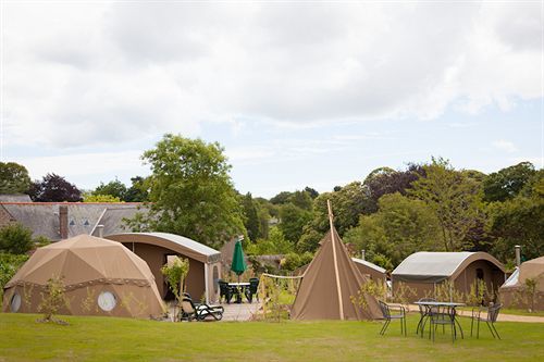 Отель Durrell Wildlife Camp Тринити Экстерьер фото